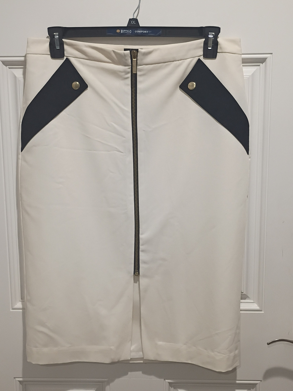 Worthington Cream Pencil Skirt with Black Panel Accents 14